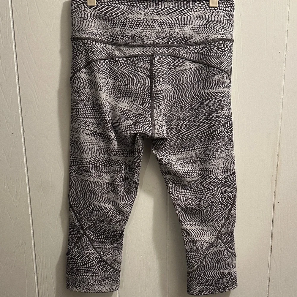 lululemon athletica stylish leggings